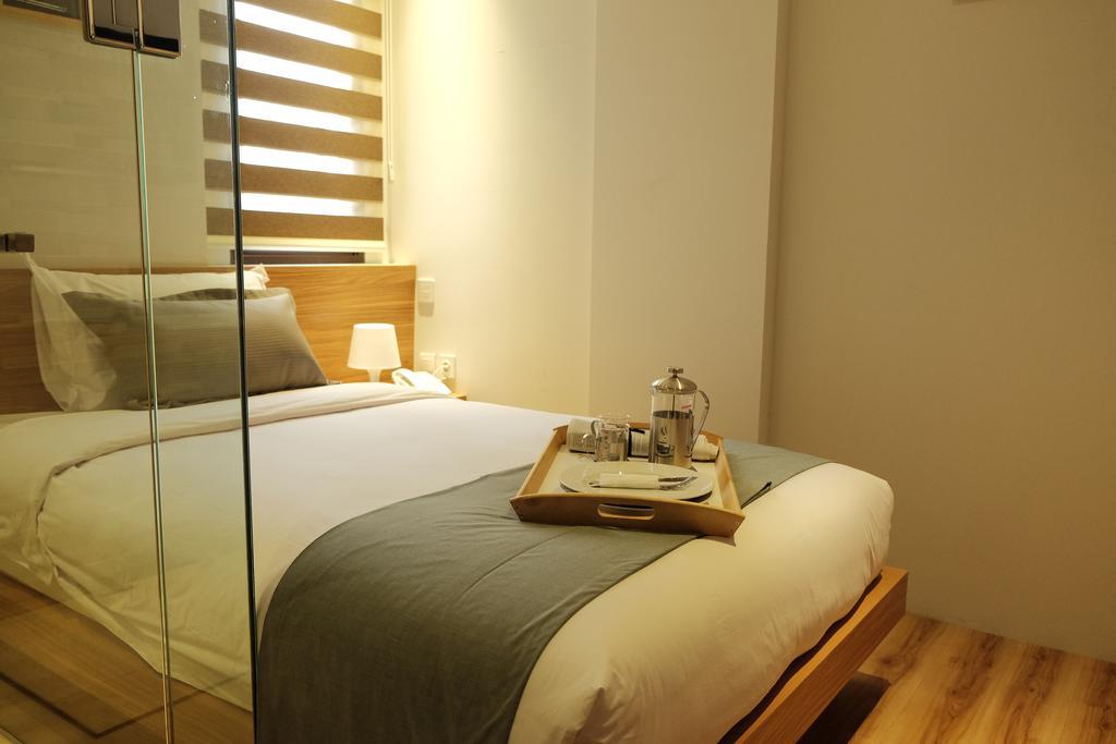 FLAT06.Tendean Jakarta Exterior foto